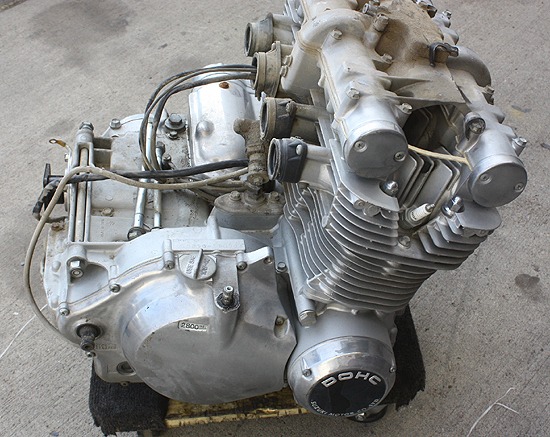   GS850GN ENGINE/MOTOR/COMPLETE/CYLINDER/HEAD/CASE/VALVE/TRANS  